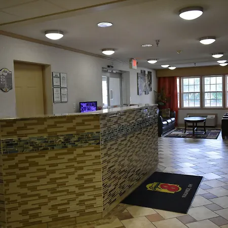 Super 8 By Wyndham Maumee Perrysburg Toledo Area-2