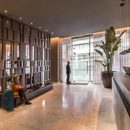 Broadway Hotel & Suites-3
