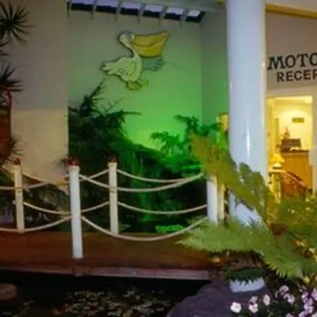 Runaway Bay Motor Inn-2