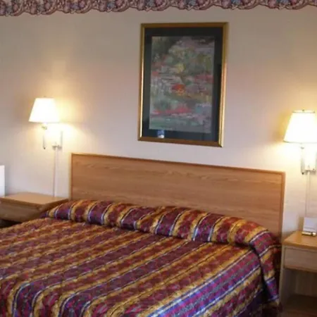 Red Carpet Inn Starke-2