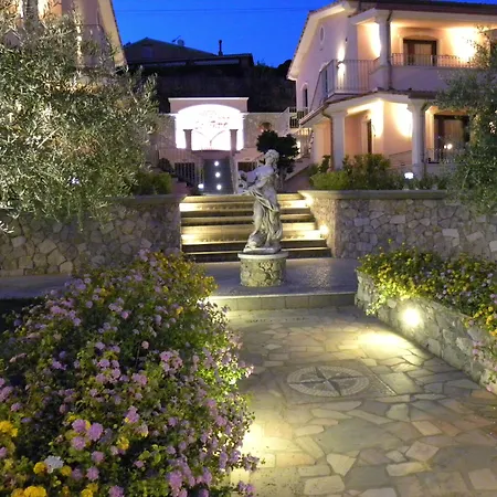 Hotel Ristorante Borgo La Tana-3