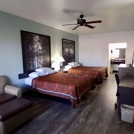 Scottish Inns & Suites Forney-3