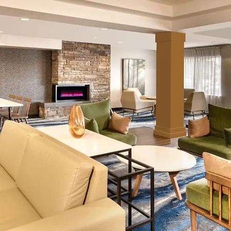 Fairfield Inn & Suites By Marriott Toronto Brampton-3