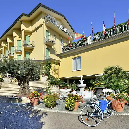 Hotel Villa Tiziana-2