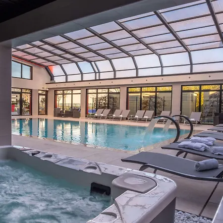 Kyriad Prestige Lyon Est - Saint Priest Eurexpo Hotel&SPA-3