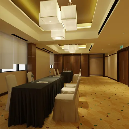 Hallmark Crown Hotel-2