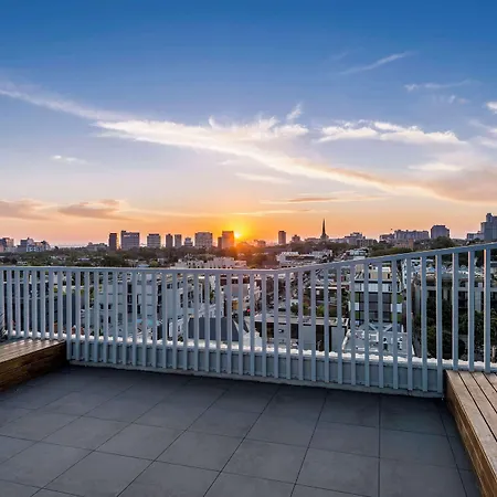 Oaks Melbourne South Yarra Suites-3