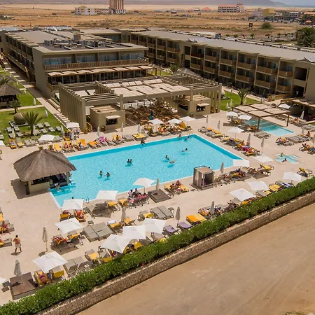 Oasis Salinas Sea-2