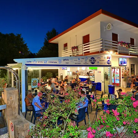 Hotel Bella Italia-3