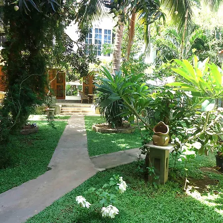 Gomez Place-2