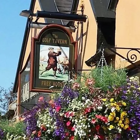 The Golf Tavern-3