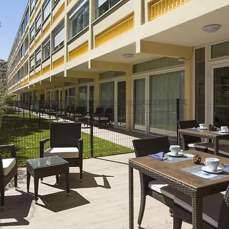 Opéralia Hôtel les Pins-3
