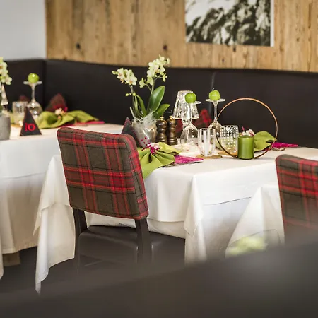 Alpine Boutique Villa Gabriela - Adults Only-3