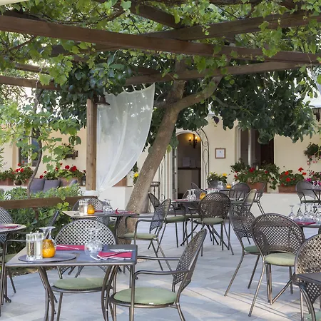Hotel Santo Stefano-3