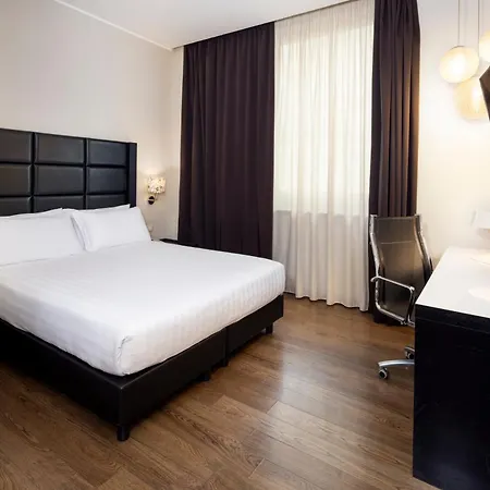 Holiday Inn Genoa City By Ihg-2