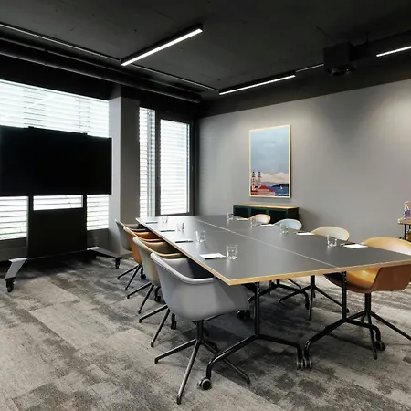 Moxy Zurich-2