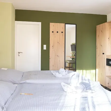 Land-gut-Hotel Waldesruh-2