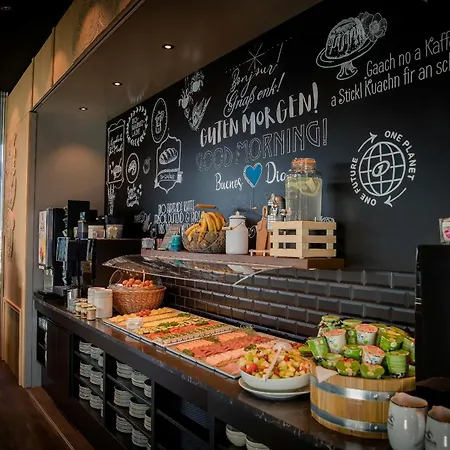 Motel One Innsbruck-3