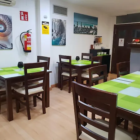 Hostal T4-3