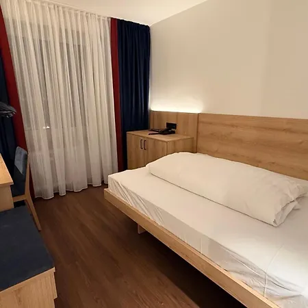 Hotel Antares München-3