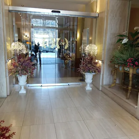 Hotel Roma E Rocca Cavour-3