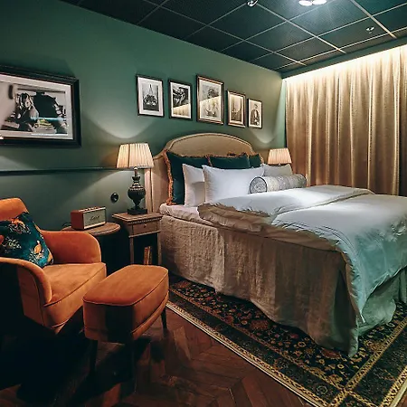 Steam Hotel-2