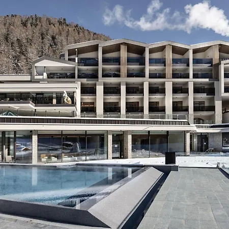 Wellness Hotel Post-2