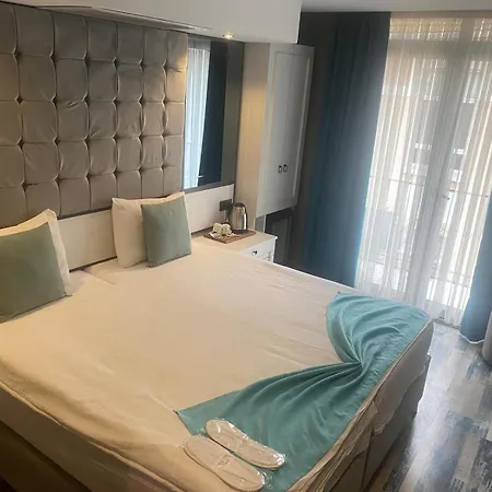 Hotel Blue Ottoman-2