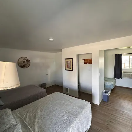 Rim Rock Motel-2