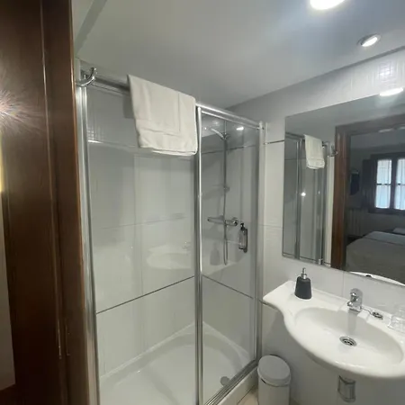 Hostal Rey Pedro I-3