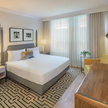 Hotel E-2