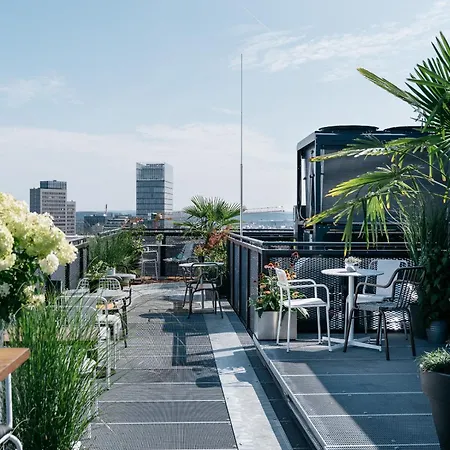 Ruby Luna Hotel Dusseldorf By Ihg-3