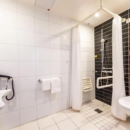 Premier Inn Dresden City Centre-3