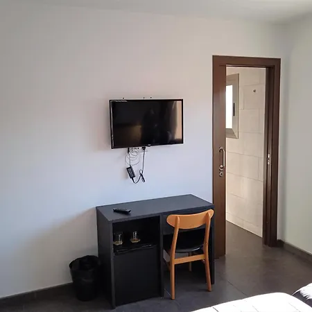 Hotel 170-3