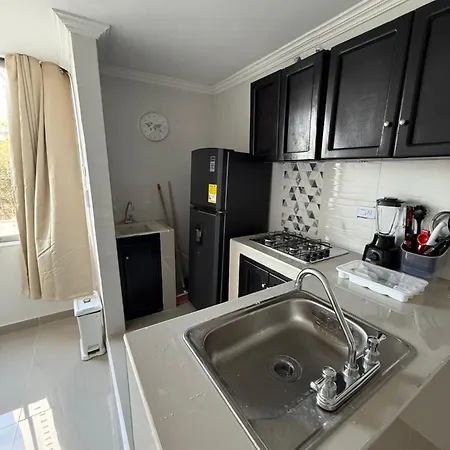 Apartamentos en Edificio Los Delfines-2