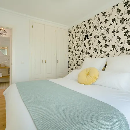 La Concha Boutique Apartments - Adults Only-3