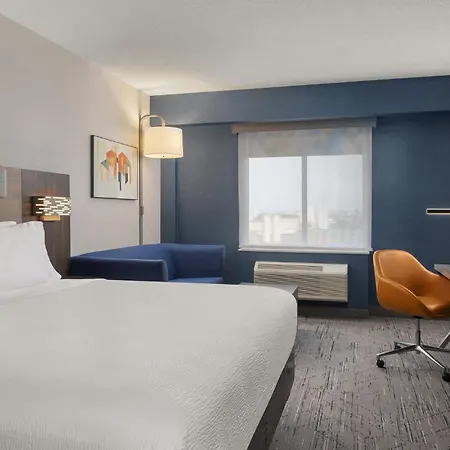 Holiday Inn Express & Suites Vaughan-Southwest By Ihg-2