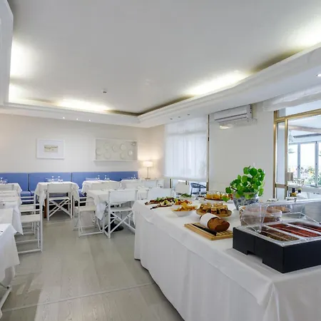 Hotel Telenia-3