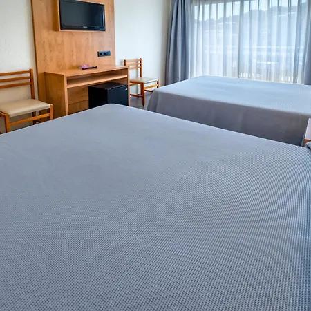 Hotel President-2