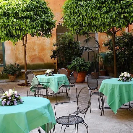 Casa Di Santa Francesca Romana a Ponte Rotto-2