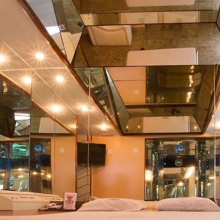 Motel Comodoro (Adults Only)-3