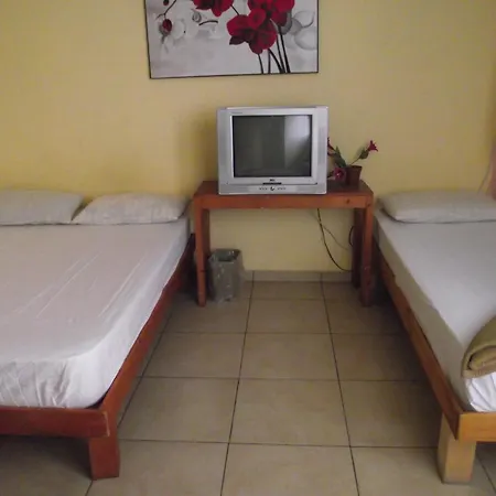 Hotel 28-3