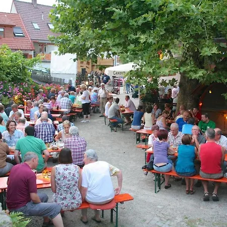 Gasthof und Pension zum Kreuz-3