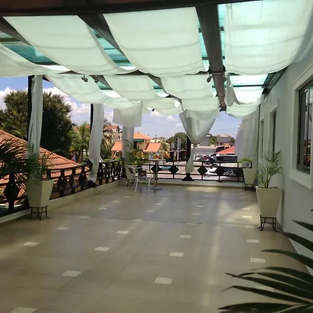 Hotel Century Plaza-3