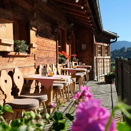 Hotel Garni Hubertushof-3