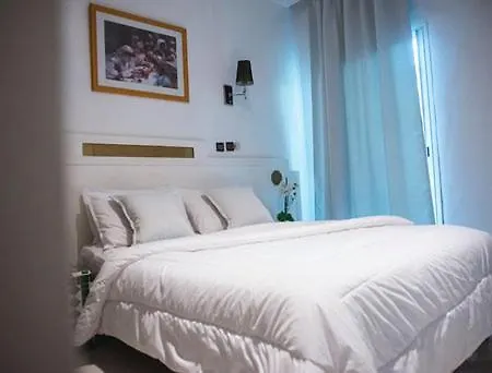 Hotel Les Ambassadeurs-2