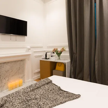 Via Chiodo Luxury Rooms-2