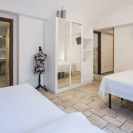 Villa Elisa Holiday Home-3