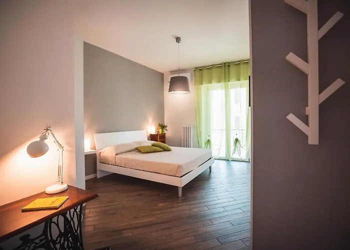 Be Your Home - Guest House Colors