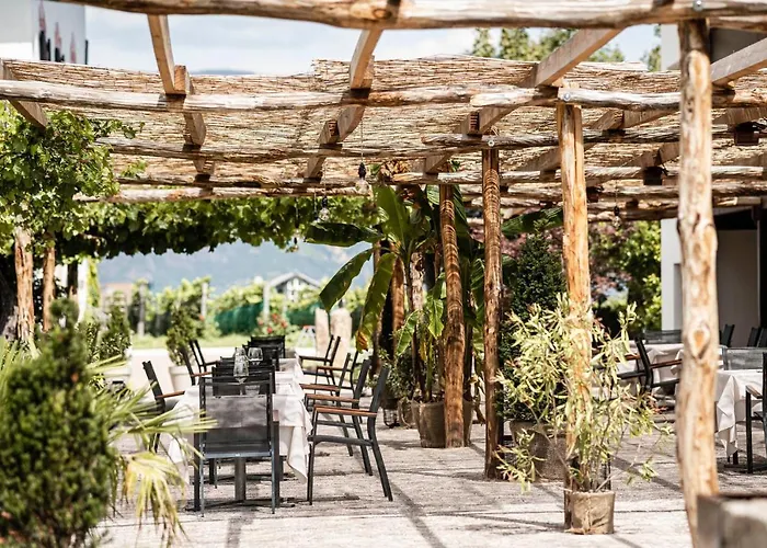 Hotel Ansitz Rungghof Appiano Sulla Strada Del Vino